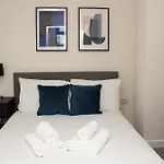 Dashing 1Br Penthouse Near Mcr Stadiums